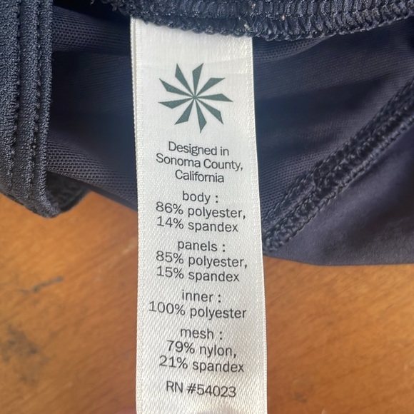 Athleta Women's Navy Athletic Shorts Size Small - Picture 7 of 9